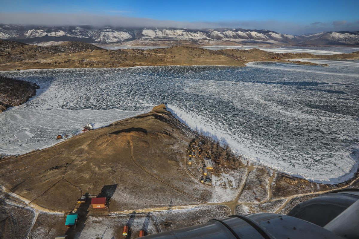 Водохранилища байкала. Байкал с братским водохранилищем. Водохранилище Байкал возле Махачкале. Онгурены Байкал. Онгурены на Байкале дорога.